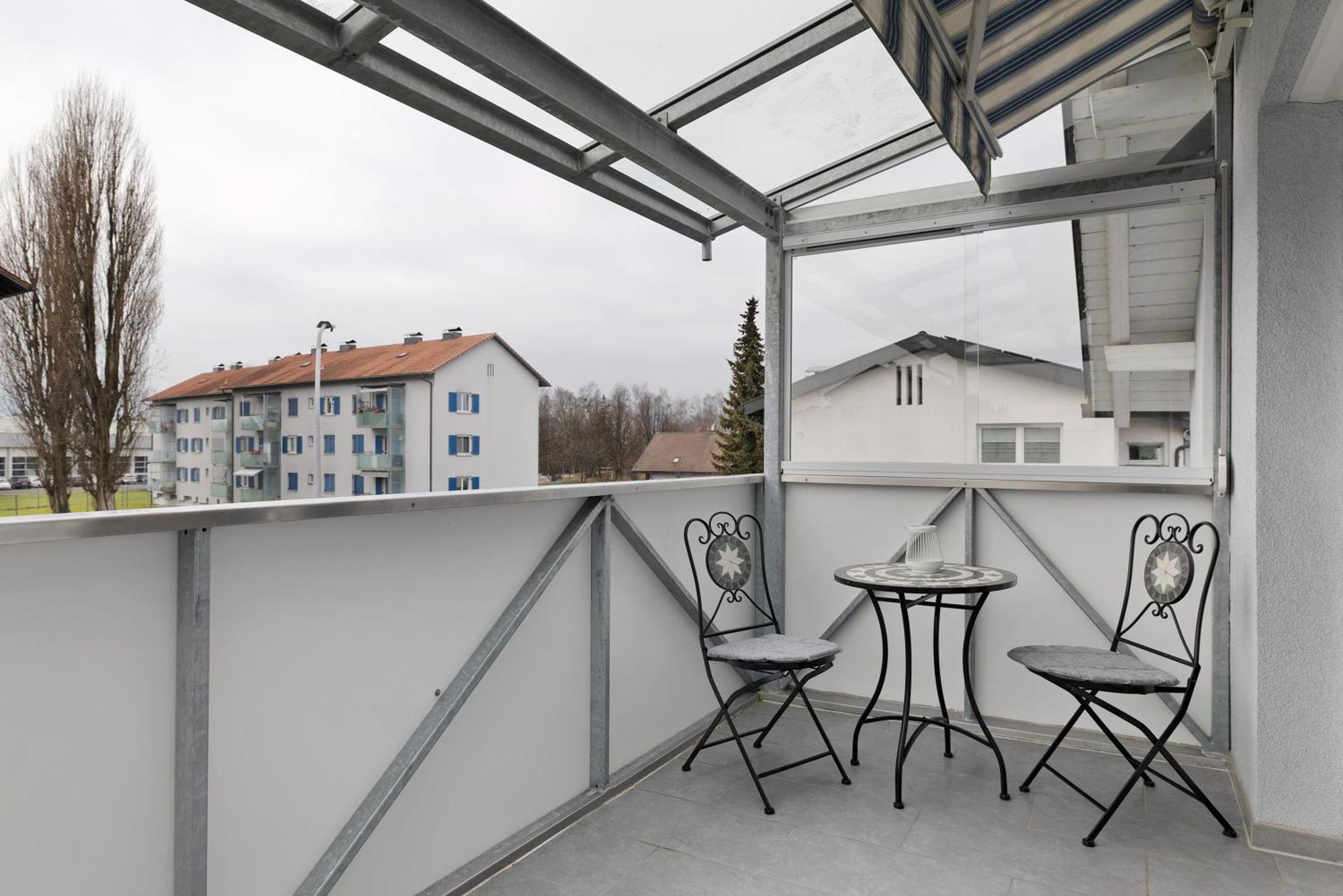 Ferienwohnung Rheintal Хард Екстериор снимка